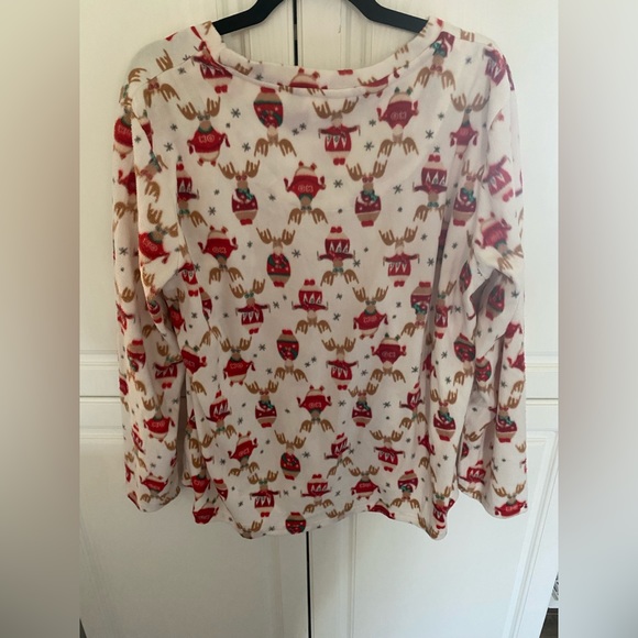 NWT Christmas Pj top - Picture 4 of 4